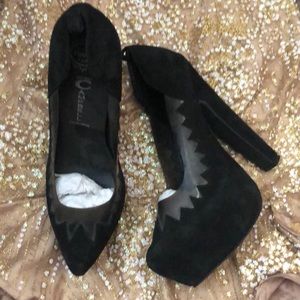 Jeffrey Campbell (Hilary) Black